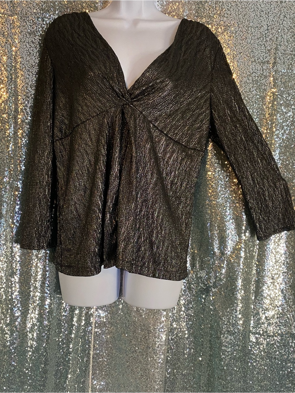 ✨🖤 NY Collection Petite Metallic Twist Front Blouse 🖤✨